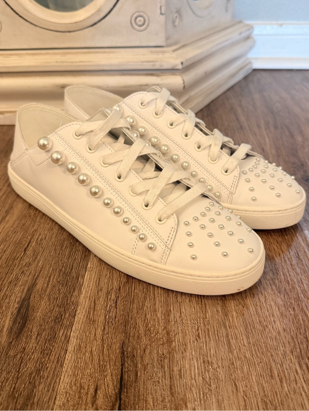 Stuart Weitzman Goldie Lace-up Convertible Pearl Embellished Bridal Sneakers 9.5